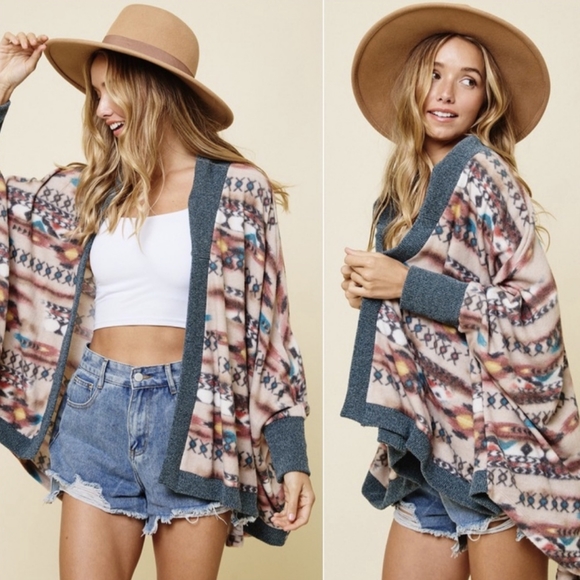 Last 2! Beautiful Aztec Design Ultra Soft Cardigan - Picture 4 of 6